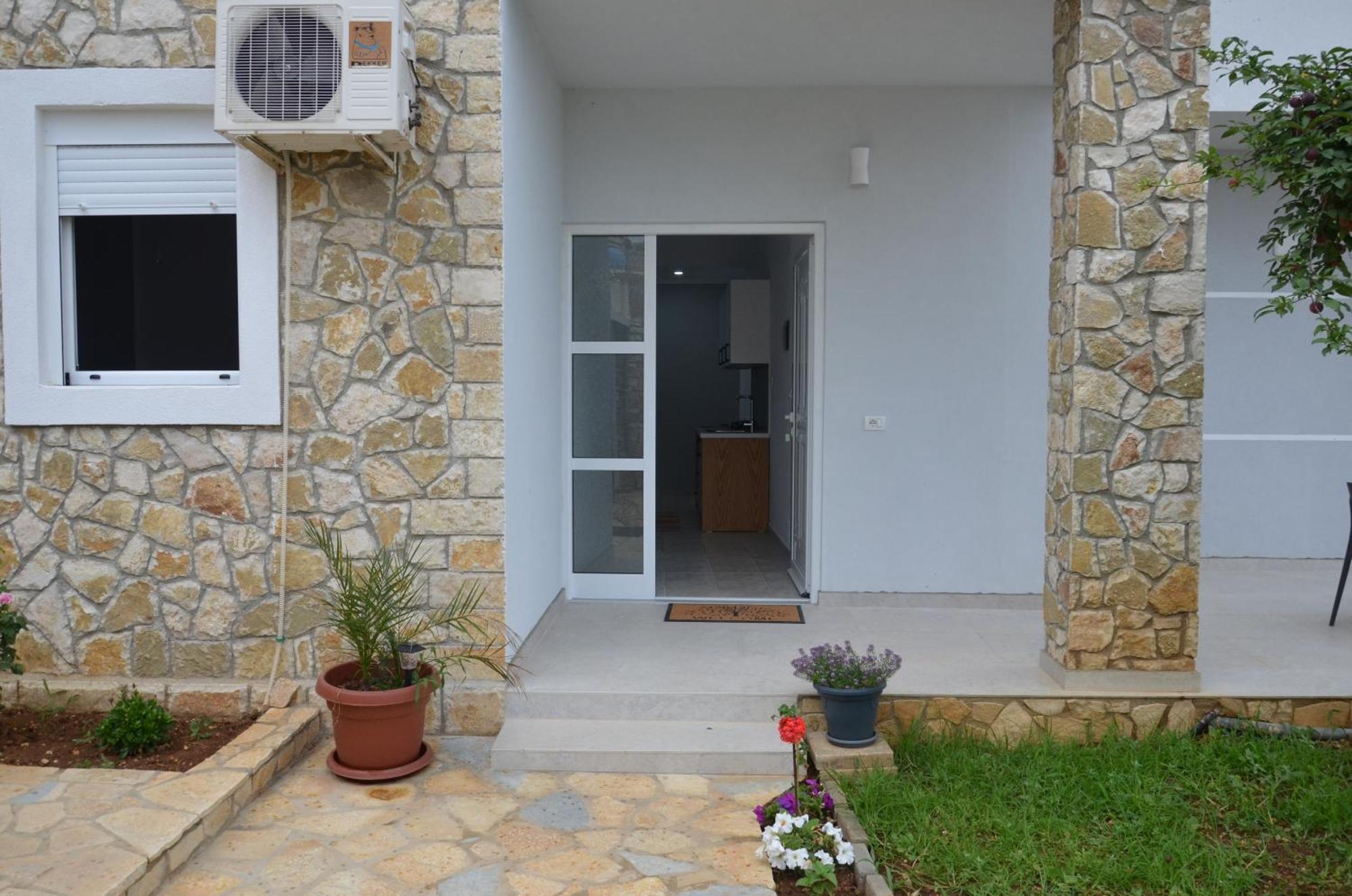 Harmonia Guest House 2 Himara Kültér fotó