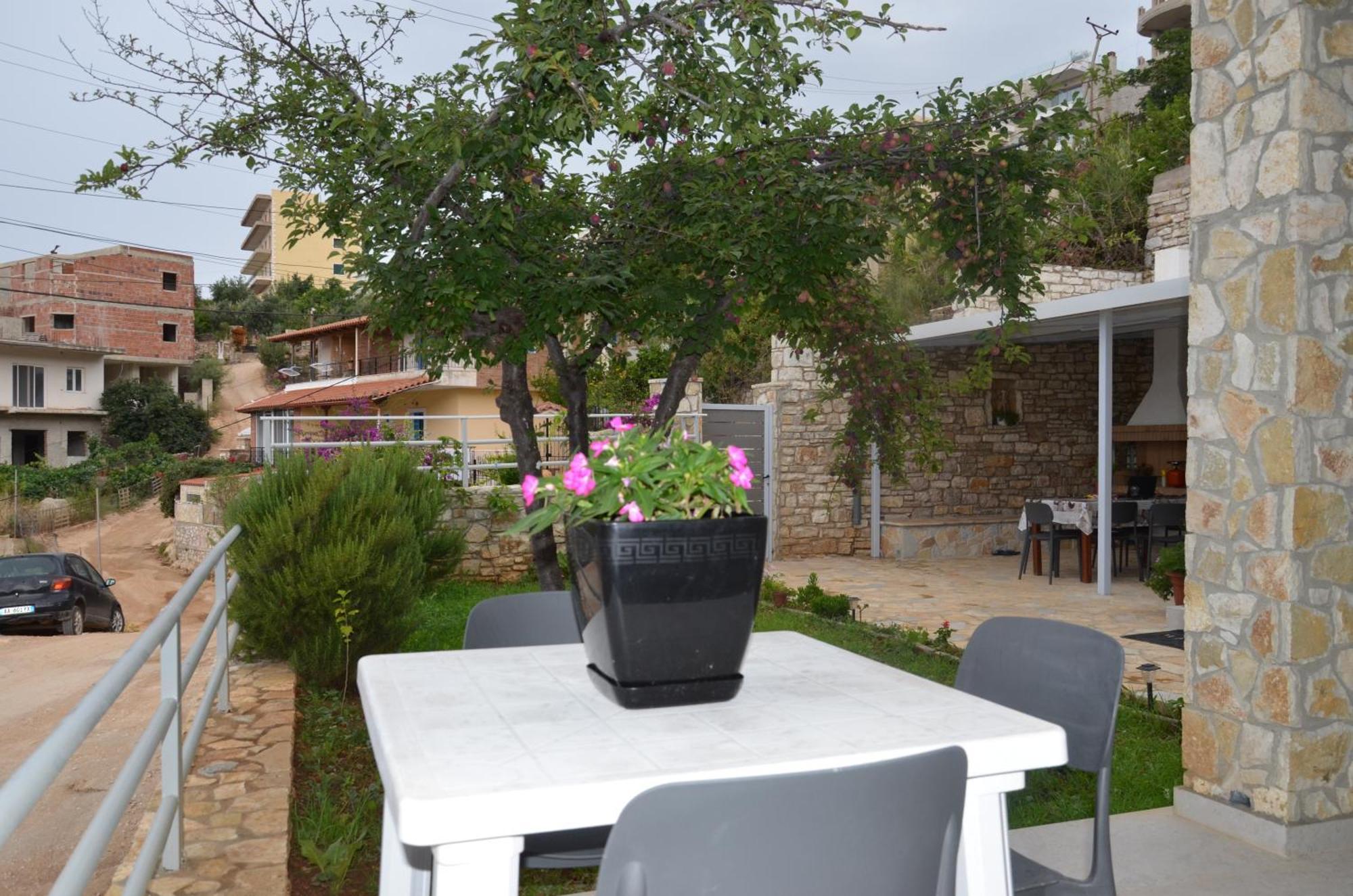 Harmonia Guest House 2 Himara Kültér fotó