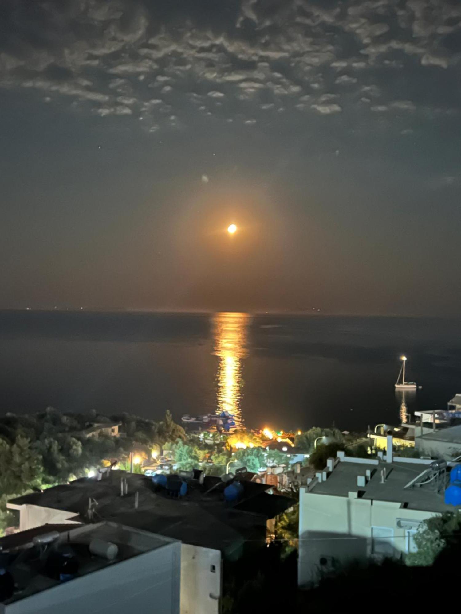 Harmonia Guest House 2 Himara Kültér fotó